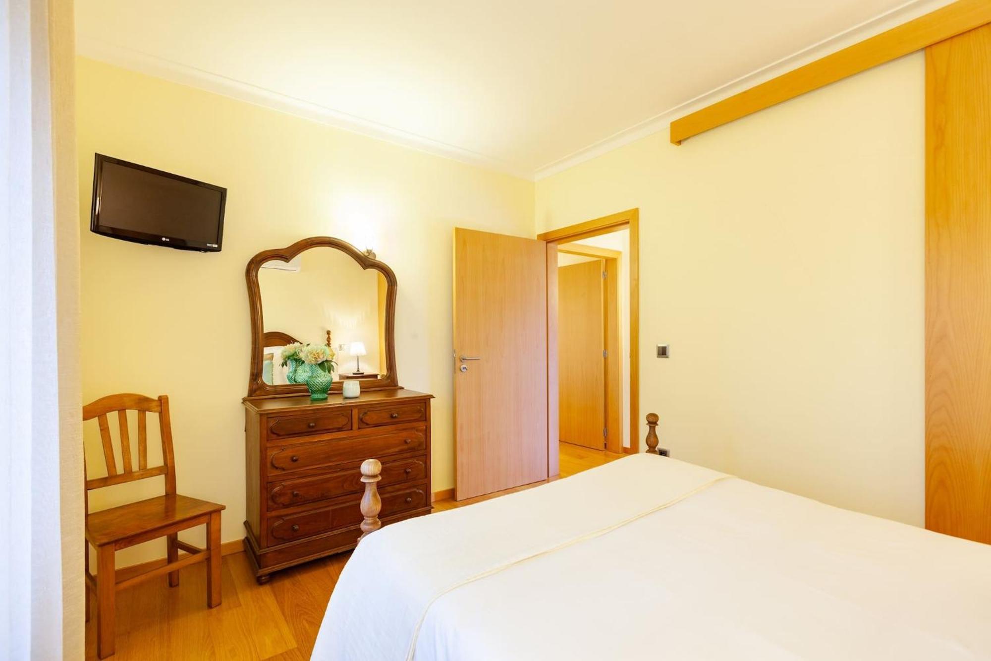 Casa Da Tomada - Minho'S Guest Villa Braga Bagian luar foto