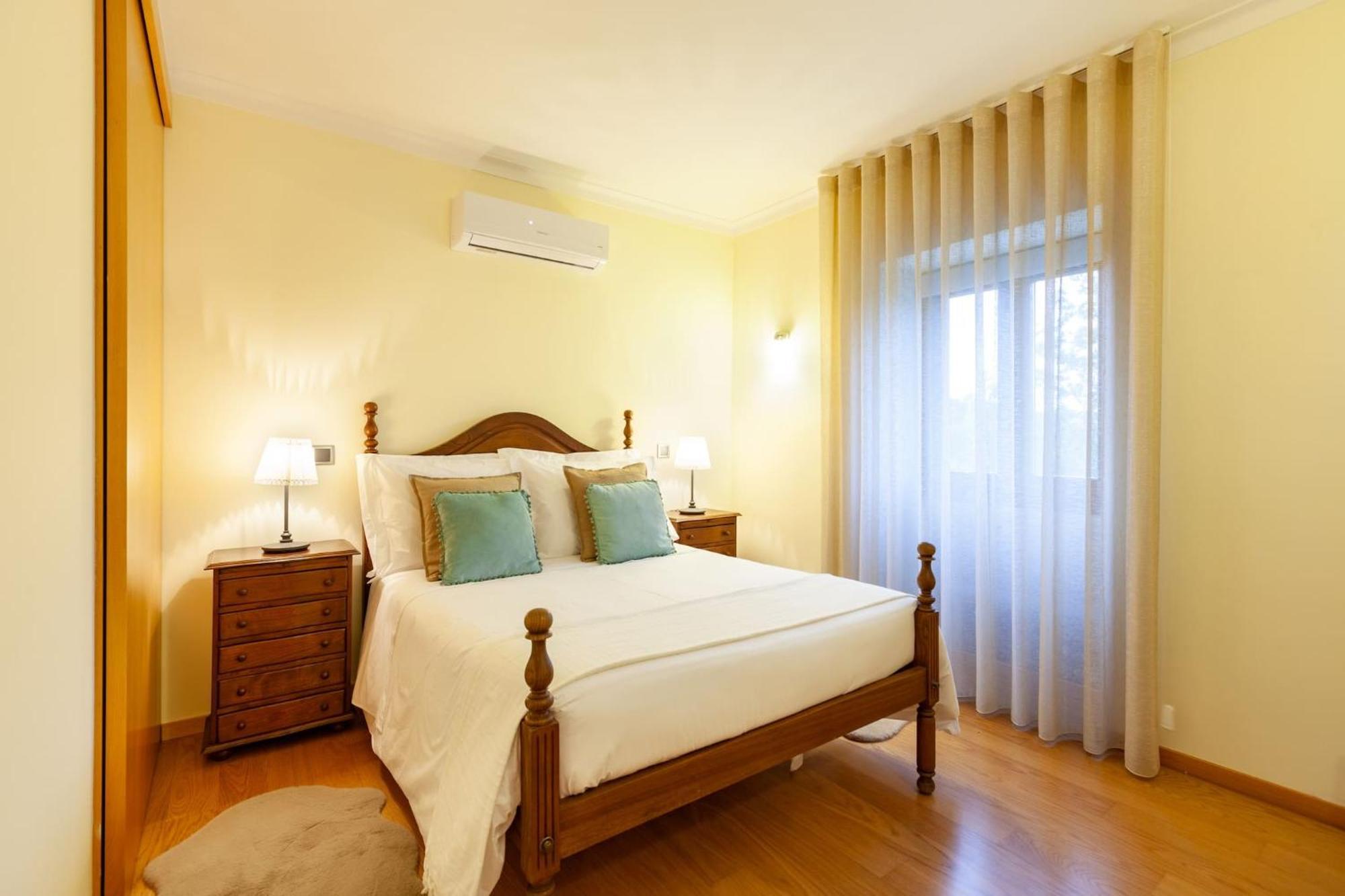 Casa Da Tomada - Minho'S Guest Villa Braga Bagian luar foto